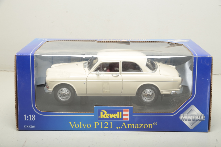 Samlarbil Volvo P121 Amazon, 1:18