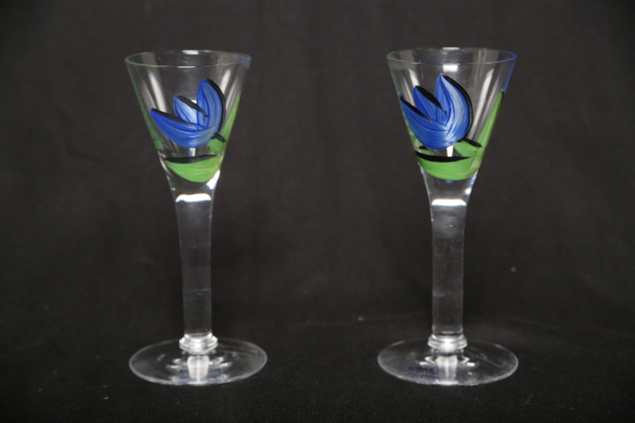 Ulrica Hydman Vallien Kosta Boda "Tulipa" fotglas, 2 stycken