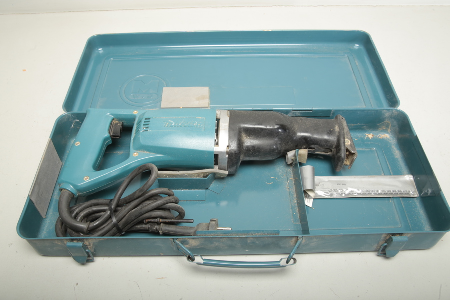 Tigersåg Makita JR3000V