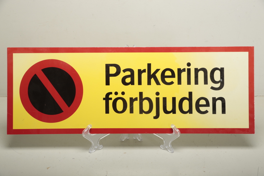 Plåtskylt, Parkering förbjuden