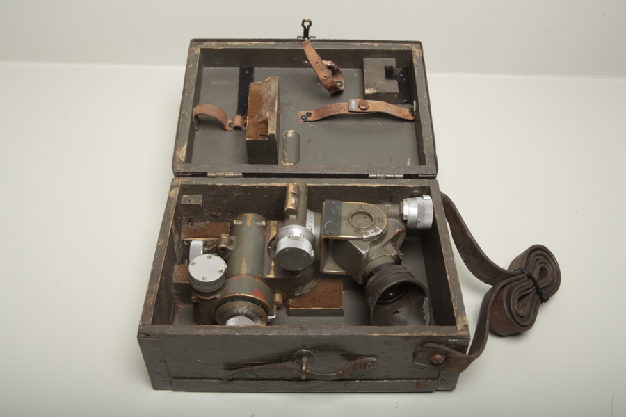 Avvägningsinstrument, Carl Zeiss, Nedinsco Gravenhage