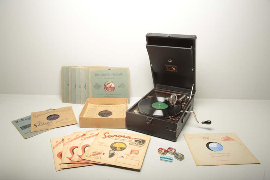 Resegrammofon "His Masters Voice" 