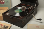 Resegrammofon "His Masters Voice" 