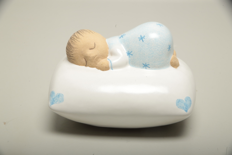 Lisa Larson Gustavsberg, K-studion, "Barn på kudde"