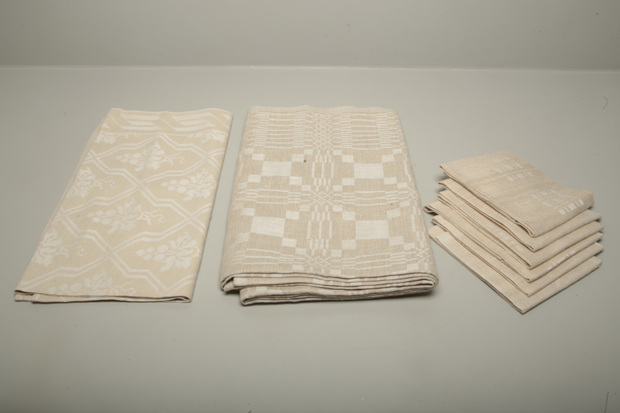 Diverse textilier linne