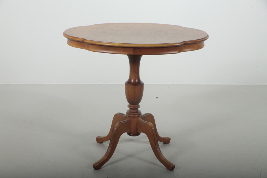 Sidobord 1900-tal