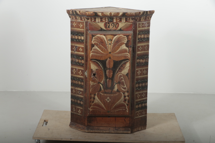 Skåp allmoge, 1700-tal