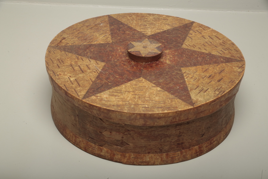 Brödburk näverarbete, Signerad R.L 93