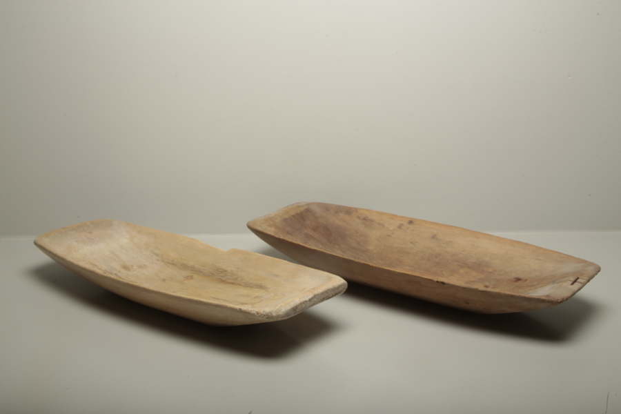 Tråg, 2 stycken, allmoge 1800-tal