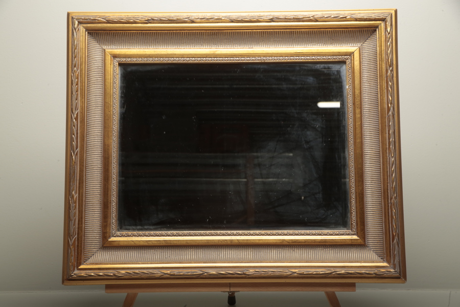 Spegel Gustaviansk stil, modern