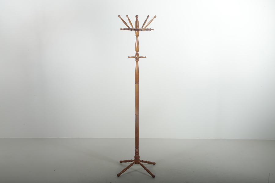 Tamburmajor betsad furu, modern