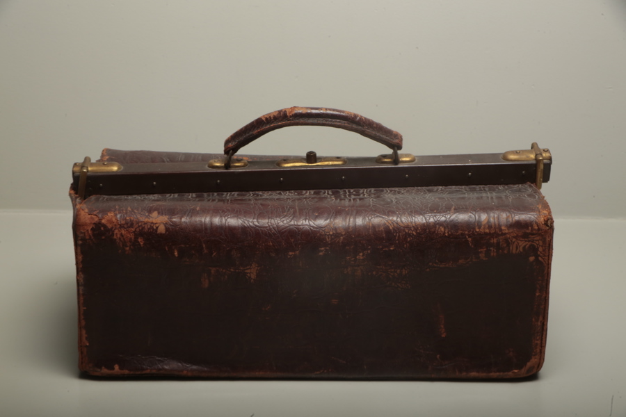 Doktorsväska 1900-talets första hälft