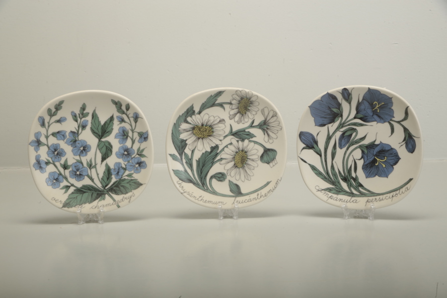 Esteri Tomula Arabia, fat 3 stycken