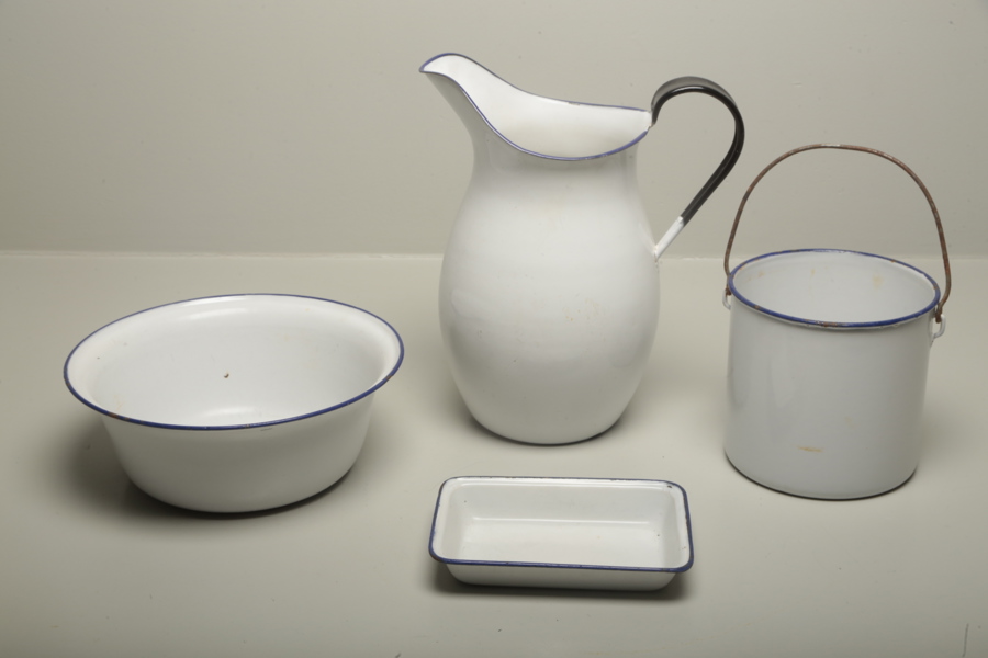 Kockum emalj blåvit, 4 delar