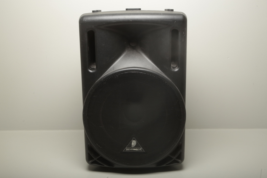 Högtalare "Behringer B212"