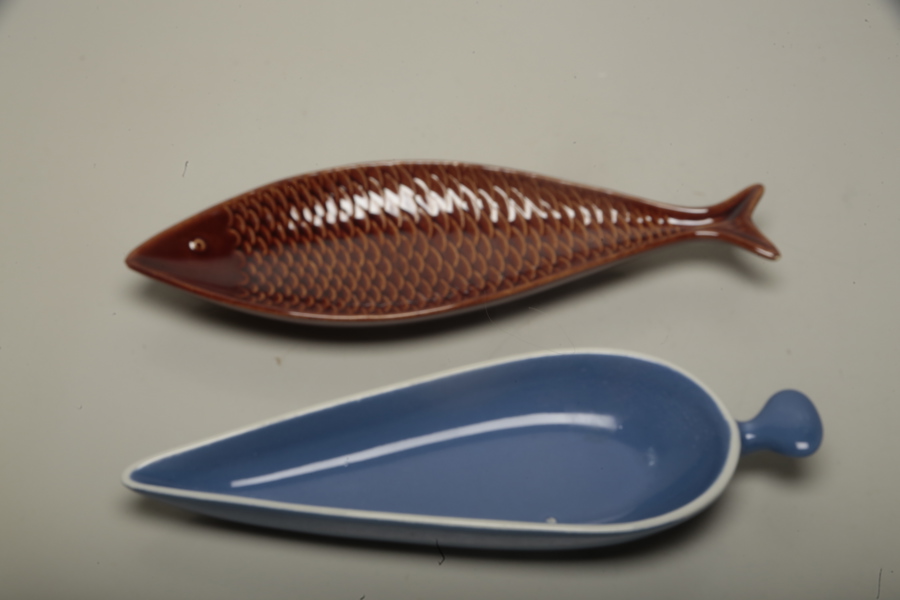 Stig Lindberg Gustavsberg "Gefyr" fat + Gustavsberg fiskfat