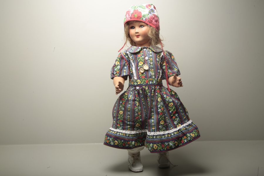 Docka hårdplast, 1900-tal