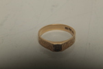 Ring med sten, 18K