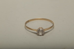 Ring med sten, 18K