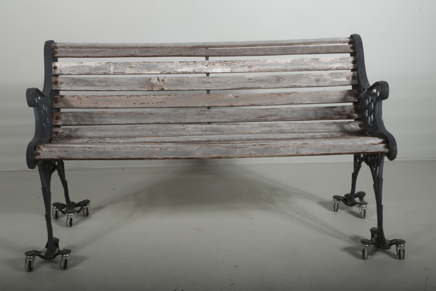 Trädgårdssoffa, Gavlar i gjutjärn 