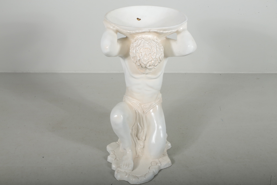 Staty "Atlas" Konstmaterial