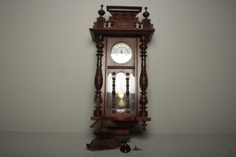 Väggur, "Ljunghans" 