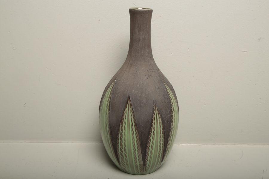 Uppsala Ekeby Vas, 'Paprika', Anna-Lisa Thomson 