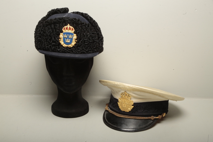 Polismössor, 2 stycken