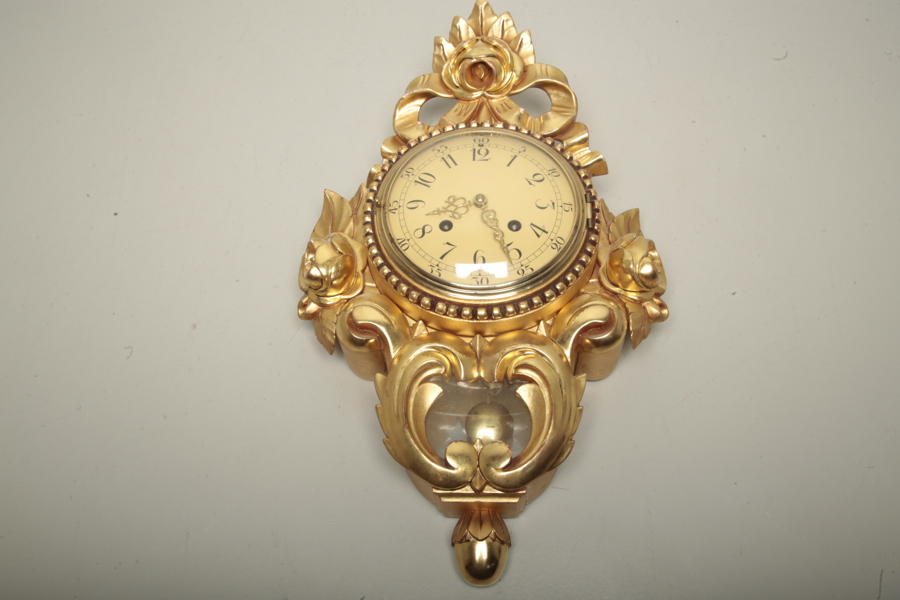 Väggklocka s.k guldpendyl, 1900-tal