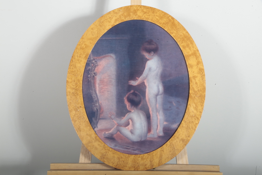 Oval tavla "Barn vid öppen spis" 