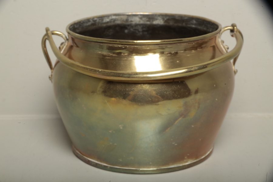 Kruka mässing, Proveniens Norrala Hälsingland, 1800-1900 tal