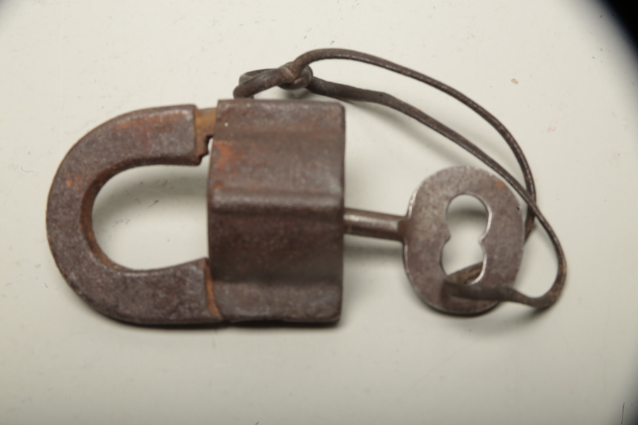 Pholhemslås med nyckel