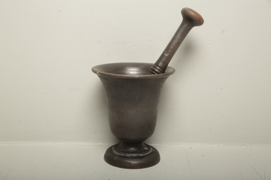 Mortel, 1900-tal, järn 