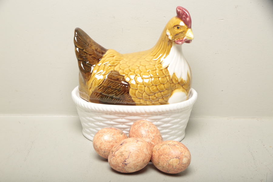 Ägghöna, porslin, 1900-tal