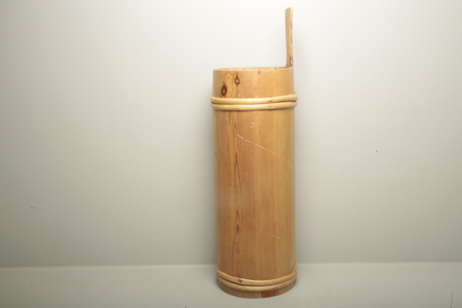 Smörkärna, trärent, laskad