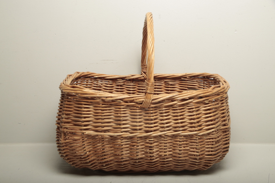 Korg, flätad rotting