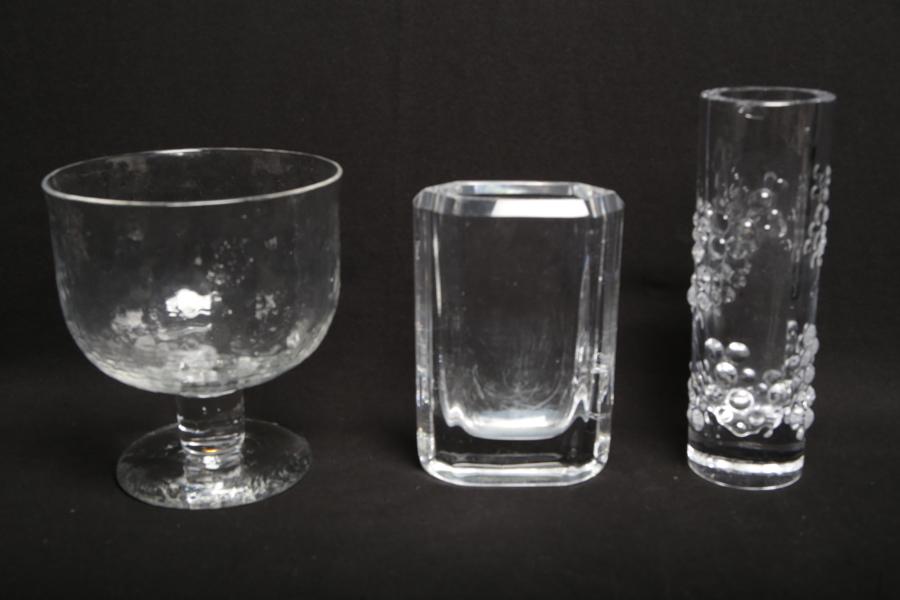 2st 'Skruf Edenfalk' vaser & 1st 'Pukeberg' skål