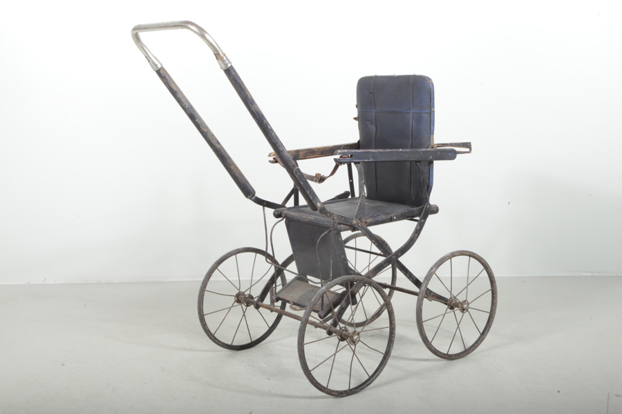 Barnvagn, 1900-talets första hälft 