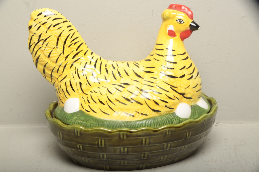 Ägghöna, porslin 