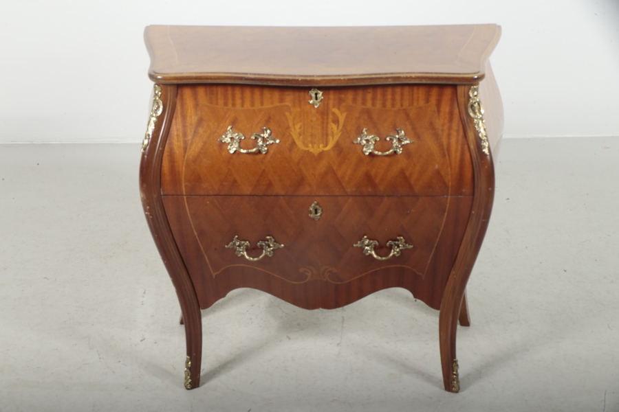 Byrå, 1900-tal, Rokoko-stil