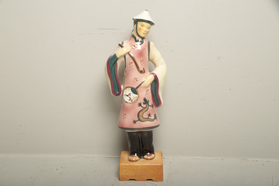 Figurin, 'Japan- Montisme'