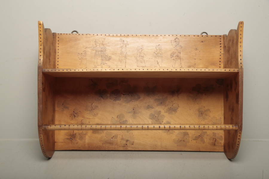 Hylla, 1930/1940-tal