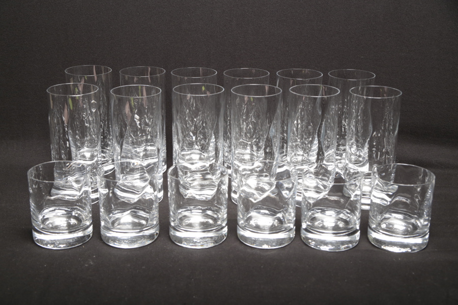 Kosta Boda "Cháteau", glasservis, Design: Bertil Vallien 