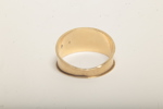 Guldring med stenar, 18K