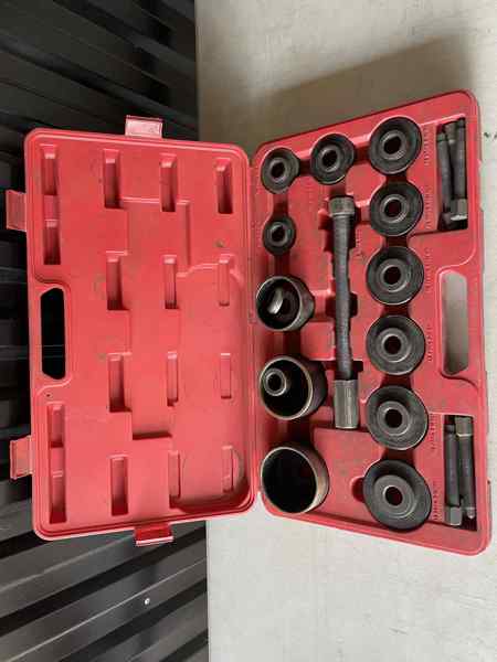 Verktygssats för framhjulslager