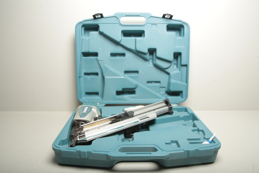 Spikpistol, "Makita AN943"