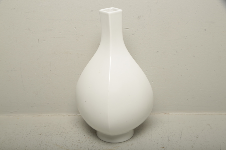 Vas, "Königlinche Porzellan Berlin" 1950-tal