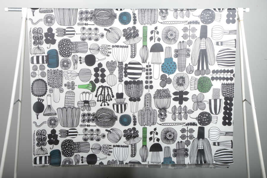 Marimekko vaxduk, mönster: "Puutarhurin Parhaat"