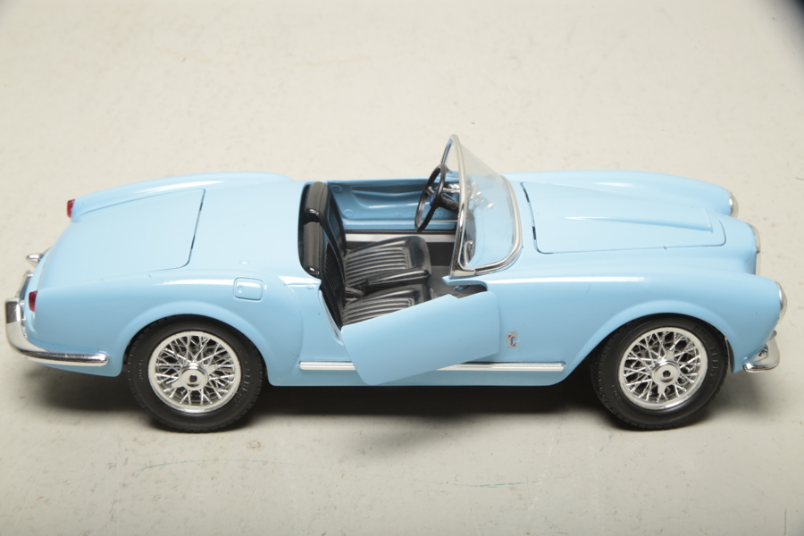 Samlarbil, 1st, Burago 