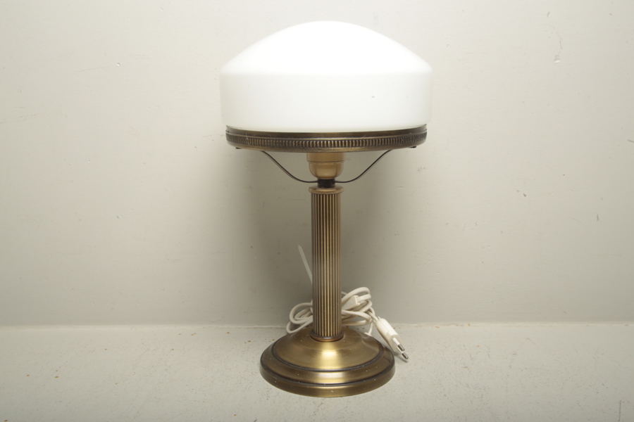 Bordslampa, 1900-tal, "Ståks Armatur" i Strindberg-stil 